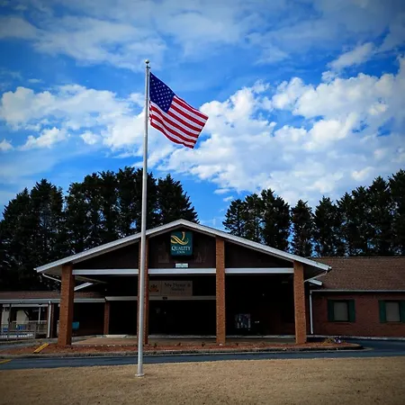 My Home & Suites Toccoa